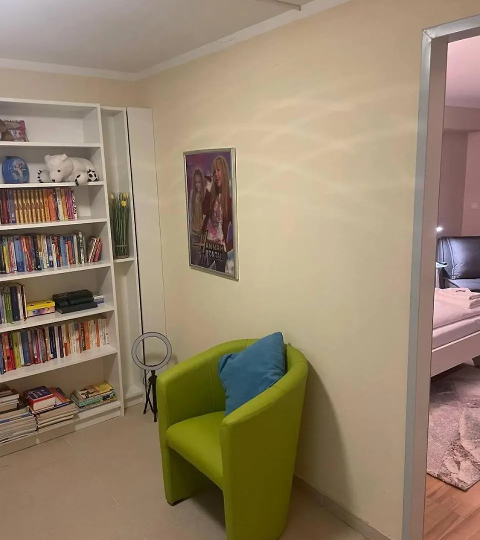 House Floor, Garden With Whirlpool, Small Breakfast, Vienna Thermal Baths, Close To U1 Station 0*,
