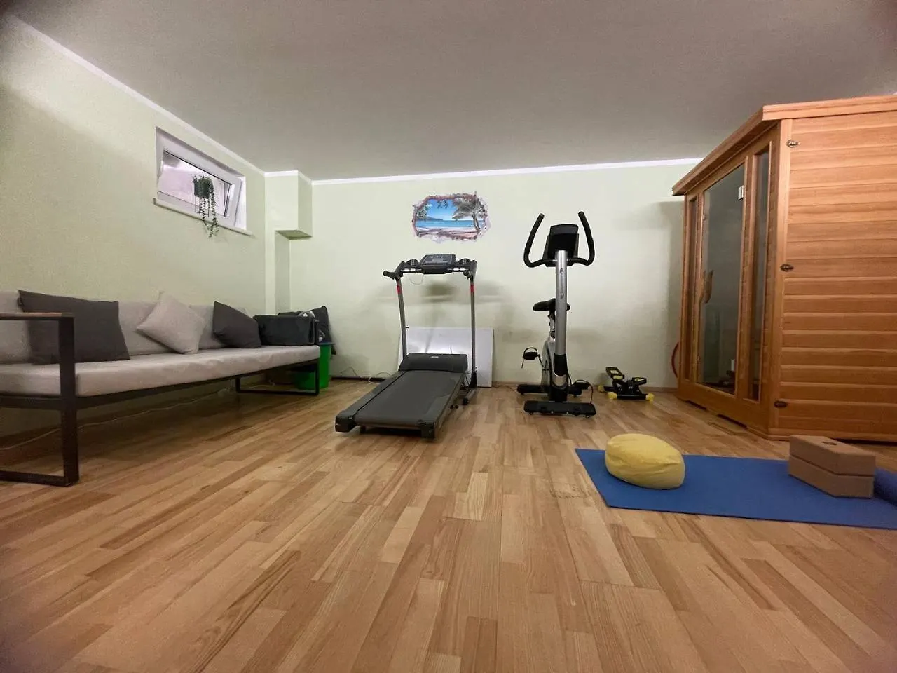 House Floor, Garden With Whirlpool, Small Breakfast, Vienna Thermal Baths, Close To U1 Station 0*,  Oostenrijk